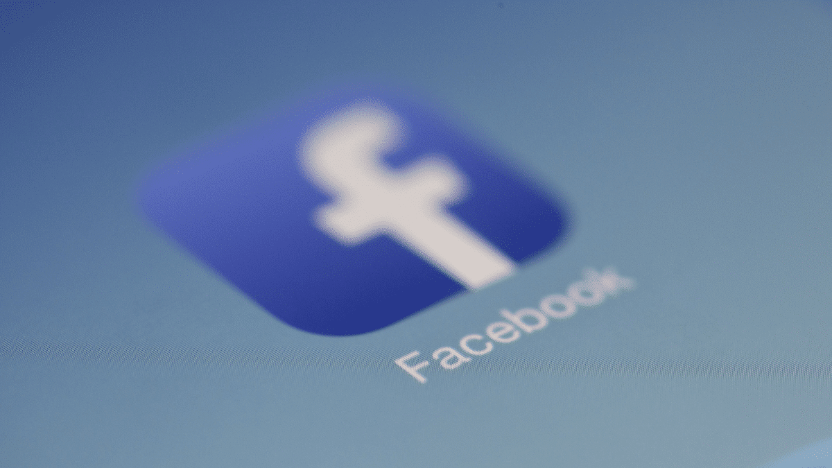 Facebook Kullanıcı Verileri Sızdırıldı