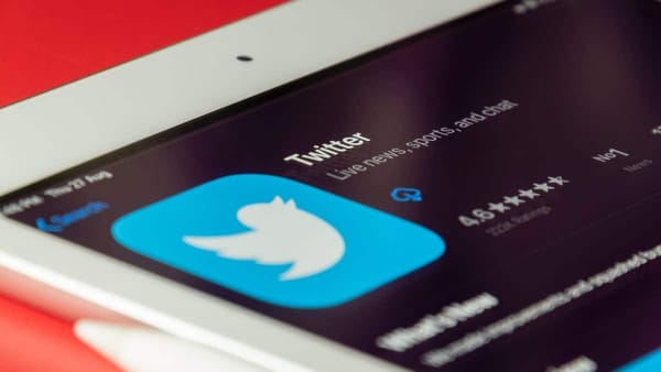 Twitter Yeni Durum Özelliğini Test Ediyor