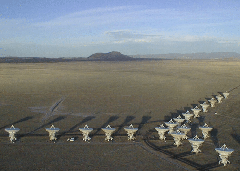 Birden fazla radyo teleskobun birleşmesiyle elde edilen dizi